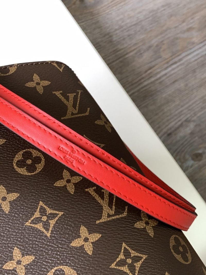 LV Bucket Bags